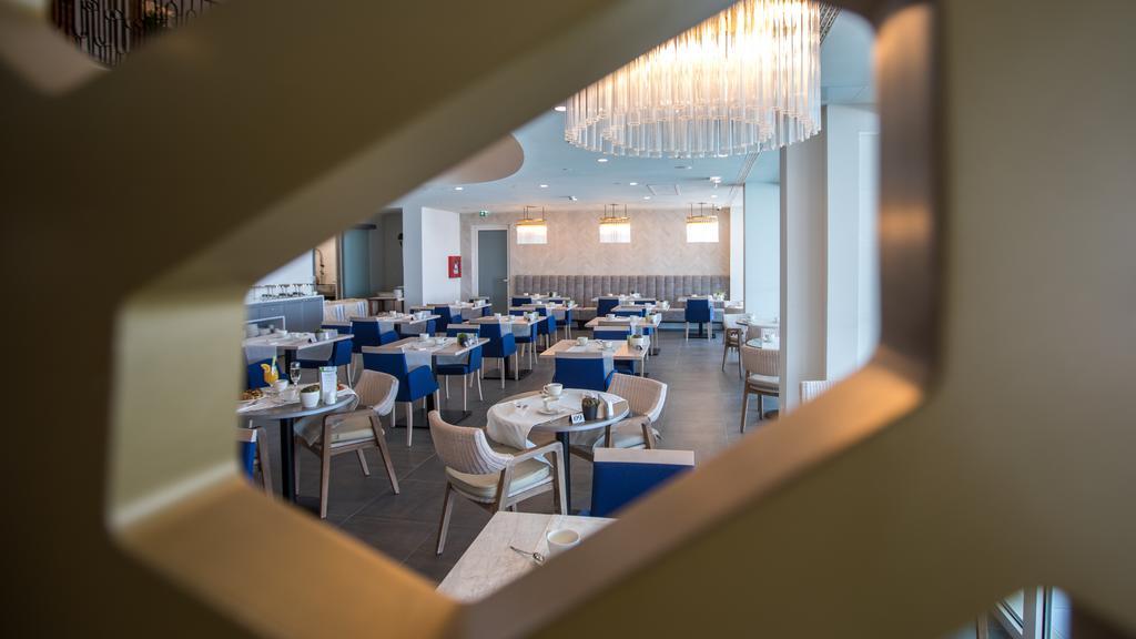 Royal Blue Hotel Ντουμπρόβνικ Εξωτερικό φωτογραφία The restaurant